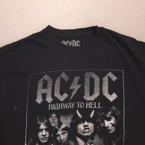 ACDC Band Crew Neck Short Sleeve Graphic T Shirt Mens Size Medium M Black
